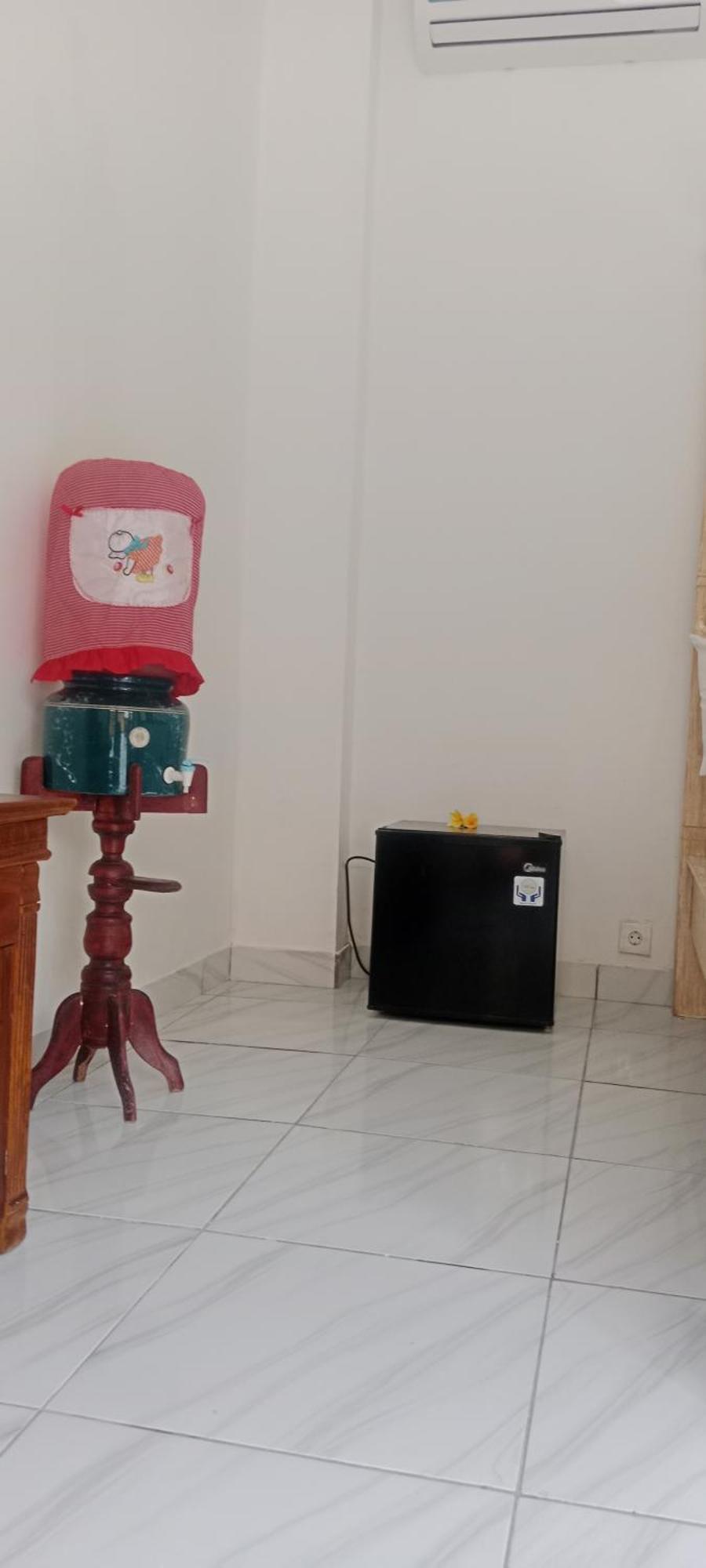 Beten Enjung Home Stay&waroeng Amed Buitenkant foto