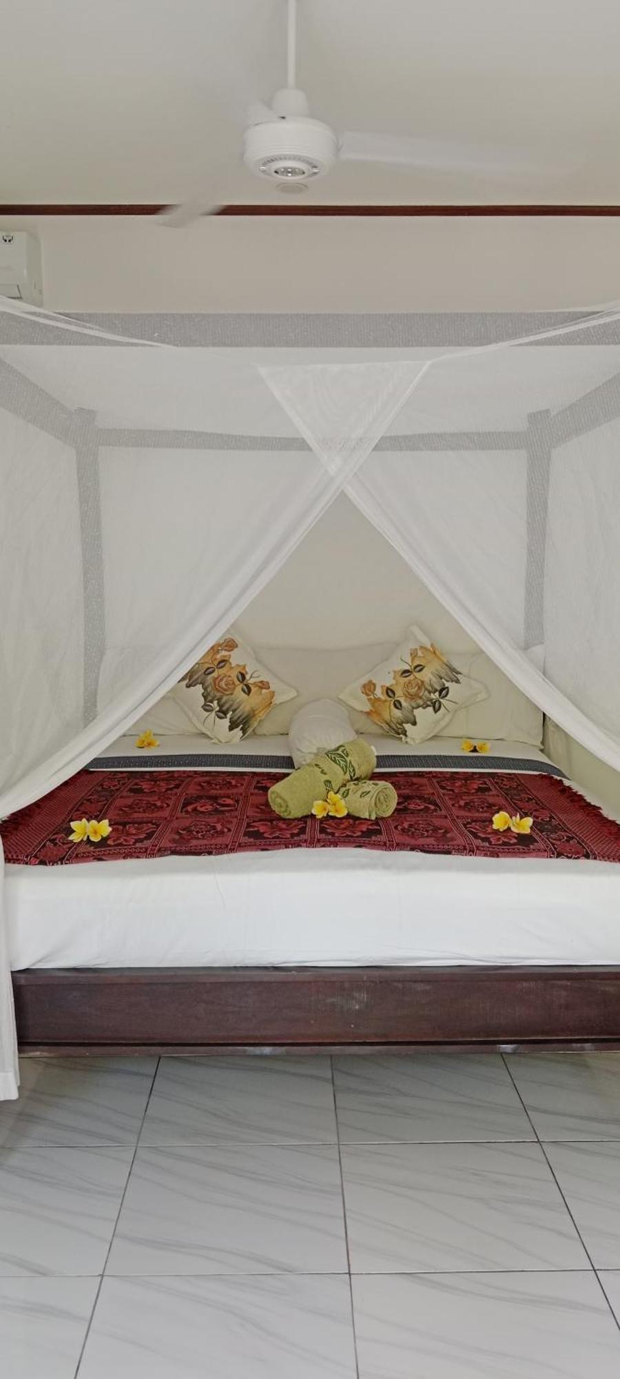 Beten Enjung Home Stay&waroeng Amed Buitenkant foto