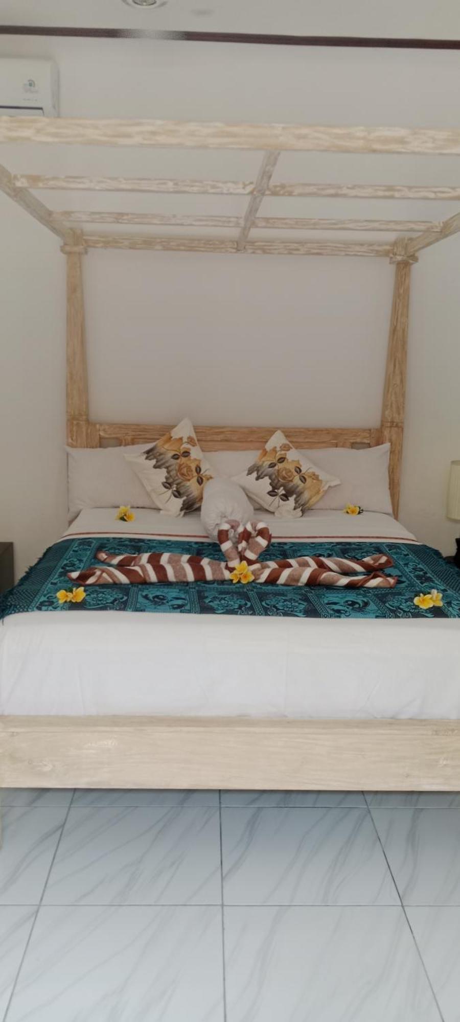Beten Enjung Home Stay&waroeng Amed Buitenkant foto
