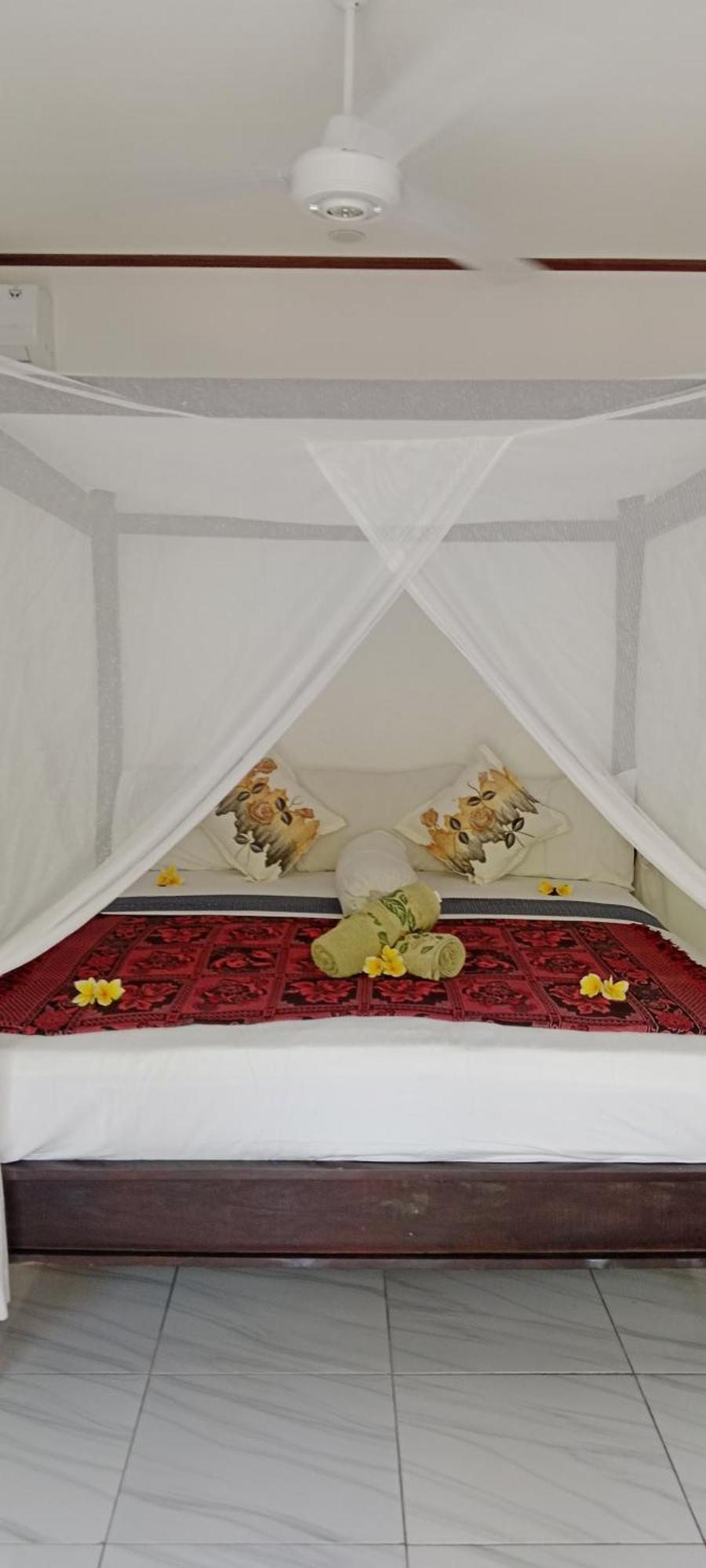 Beten Enjung Home Stay&waroeng Amed Buitenkant foto