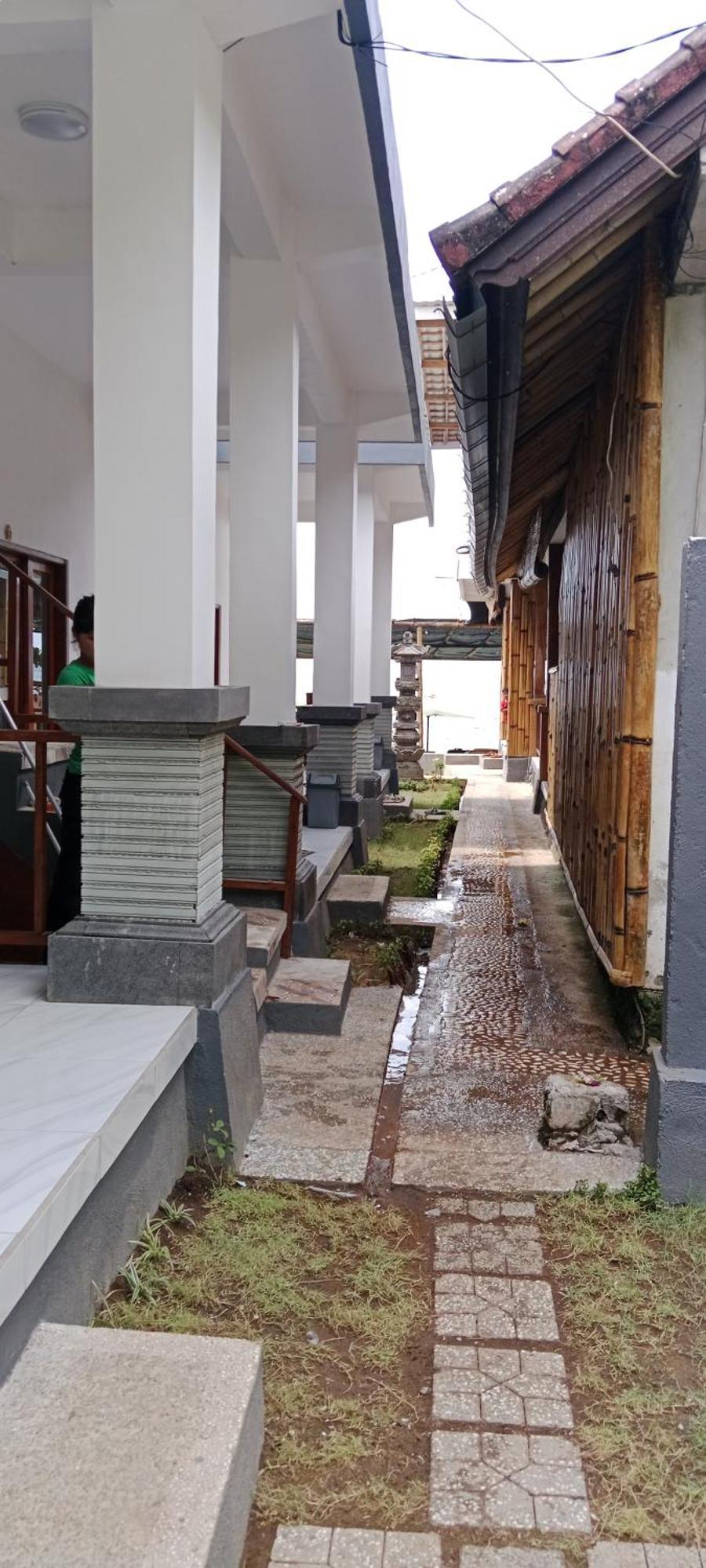 Beten Enjung Home Stay&waroeng Amed Buitenkant foto