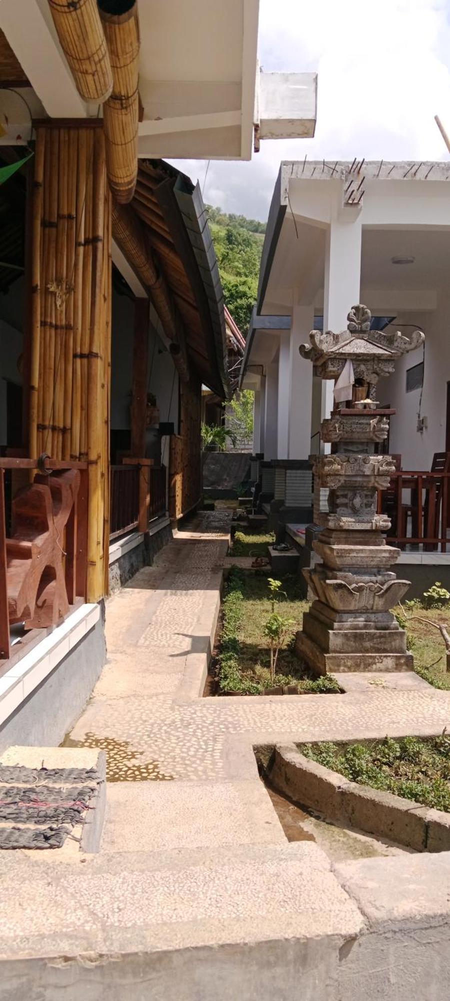 Beten Enjung Home Stay&waroeng Amed Buitenkant foto