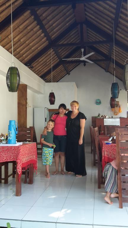 Beten Enjung Home Stay&waroeng Amed Buitenkant foto