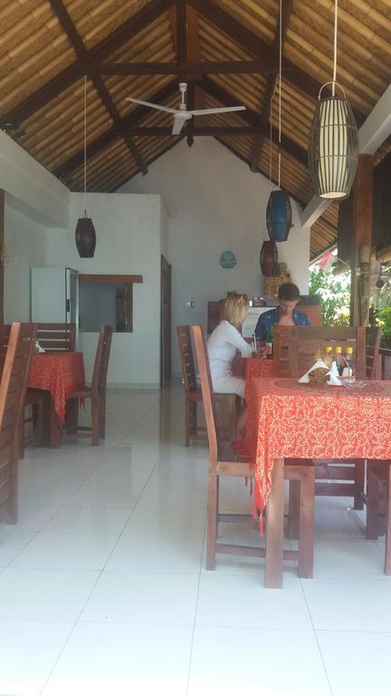 Beten Enjung Home Stay&waroeng Amed Buitenkant foto